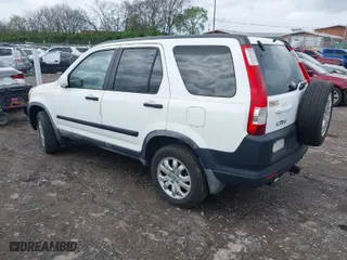 2005 Honda CR-V EX with VIN JHLRD78835C002896, listed as a IAAI auction lot 41931570 with 288,478 mi miles. Bid and sale history available at carsss.com. Image 3.