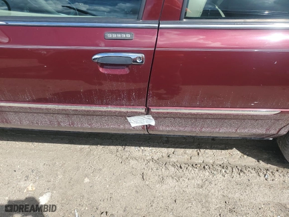 2007 Mercury Grand Marquis LS with VIN 2MEFM75V97X632663, listed as a Copart auction lot 73807104 with 82,217 mi miles and Non Repairable. Bid and sale history available at carsss.com. Image 12.