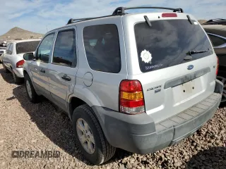 2006 Ford Escape XLT with VIN 1FMCU03116KA11863, listed as a Copart auction lot 81226094 with 186,044 mi miles and Clean Title. Bid and sale history available at DreamBid. Image 2.