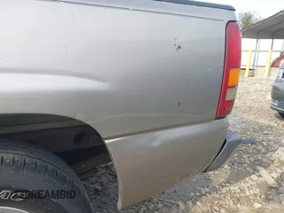 1999 Chevrolet Silverado 1500 with VIN 1GCEC14W8XZ104775, listed as a IAAI auction lot 41507939 with 252,951 mi miles. Bid and sale history available at carsss.com. Image 15.