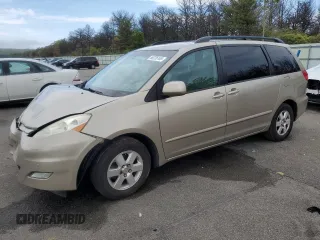 2010 Toyota Sienna XLE z VIN 5TDYK4CC9AS297486, wystawiony jako Copart lot #56726165 z przebiegiem 147 580 mil mil oraz Szkoda całkowita • Salvage title. Historia ofert i sprzedaży dostępna na DreamBid. Obrazek 1.