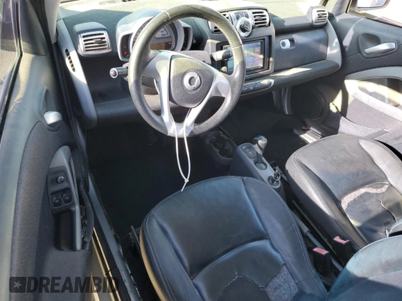 2009 Smart fortwo Passion with VIN WMEEK31X49K302911, listed as a Copart auction lot 63496915 with 44,047 mi miles and Salvage title. Bid and sale history available at DreamBid. Image 8.
