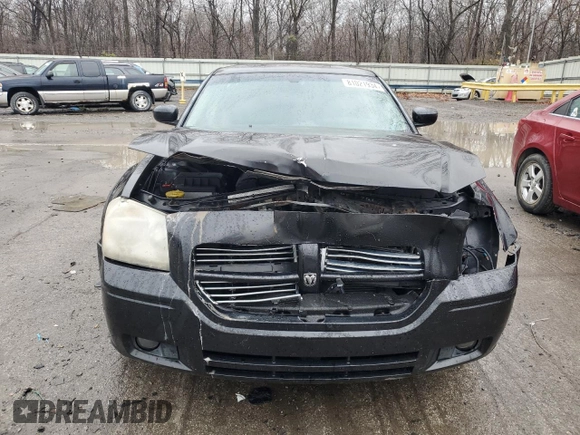 2006 Dodge Magnum SXT with VIN 2D4GZ47V66H344887, listed as a Copart auction lot 81021934 with 111,105 mi miles and Salvage Title. Bid and sale history available at DreamBid. Image 5.