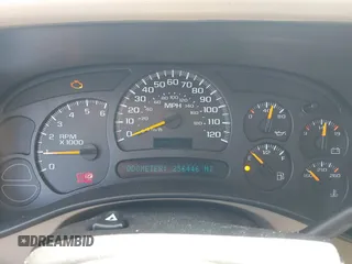 2004 Chevrolet Avalanche Z66 with VIN 3GNEC12T24G299896, listed as a IAAI auction lot 42409451 with 256,446 mi miles and . Bid and sale history available at DreamBid. Image 7.