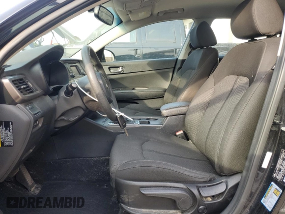 2017 Kia Optima LX z VIN 5XXGT4L33HG138726, wystawiony jako Copart lot #54831125 z przebiegiem 97 253 mil mil oraz Szkoda całkowita • Salvage title. Historia ofert i sprzedaży dostępna na DreamBid. Obrazek 7.