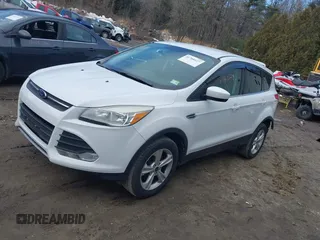 2013 Ford Escape SE with VIN 1FMCU9GX9DUD71905, listed as a IAAI auction lot 41768127 with 48,183 mi miles. Bid and sale history available at carsss.com. Image 2.