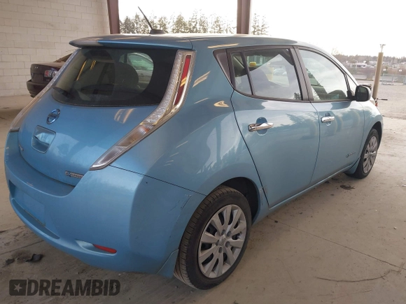 2015 Nissan LEAF SV with VIN 1N4AZ0CP3FC332529, listed as a IAAI auction lot 41760939 with 60,503 mi miles. Bid and sale history available at carsss.com. Image 4.