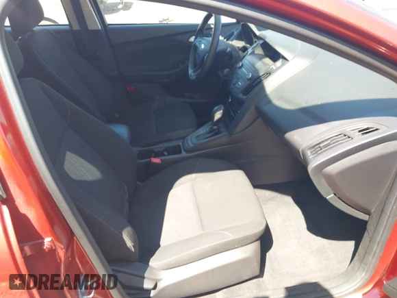 2018 Ford Focus SE z VIN 1FADP3F26JL321831, wystawiony jako IAAI lot #42085951 z przebiegiem 87 729 mil mil oraz . Historia ofert i sprzedaży dostępna na DreamBid. Obrazek 5.