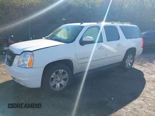 2008 GMC Yukon XL SLT 4SB z VIN 1GKFK16308R106715, wystawiony jako IAAI lot #40669557 z przebiegiem 268 028 mil mil oraz . Historia ofert i sprzedaży dostępna na DreamBid. Obrazek 2.