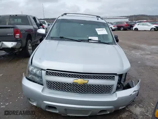 2013 Chevrolet Avalanche LTZ with VIN 3GNTKGE73DG306592, listed as a IAAI auction lot 41695072 with 243,700 mi miles. Bid and sale history available at carsss.com. Image 12.