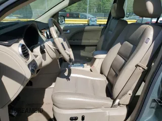 2006 Ford Freestyle Limited z VIN 1FMDK06126GA29846, wystawiony jako Copart lot #54138325 z przebiegiem 151 935 mil mil oraz Szkody całkowita. Historia ofert i sprzedaży dostępna na DreamBid. Obrazek 7.