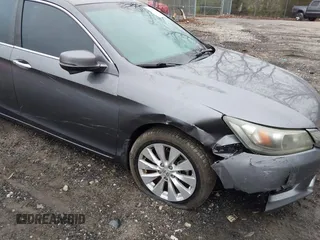 2013 Honda Accord Sdn EX-L with VIN 1HGCR2F87DA282201, listed as a IAAI auction lot 41556072 with 215,119 mi miles. Bid and sale history available at carsss.com. Image 6.