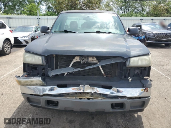 2005 Chevrolet Silverado 1500 Work Truck with VIN 1GCEC14XX5Z204219, listed as a Copart auction lot 60194575 with 198,381 mi miles and Salvage title. Bid and sale history available at DreamBid. Image 5.