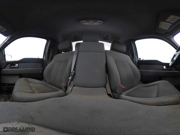 2014 Ford F-150 XL with VIN 1FTNF1CF9EKE28137, listed as a IAAI auction lot 41577971 with 180,000 mi miles. Bid and sale history available at carsss.com. Image 18.