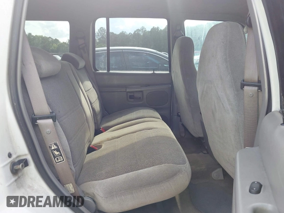 2000 Ford Explorer XLS z VIN 1FMZU62X5YUA64074, wystawiony jako IAAI lot #42298009 z przebiegiem 214 126 mil mil oraz . Historia ofert i sprzedaży dostępna na DreamBid. Obrazek 8.