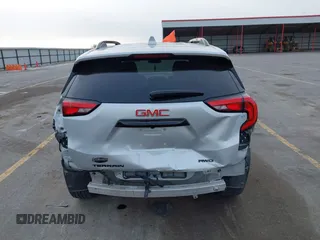 2021 GMC Terrain SLE with VIN 3GKALTEV1ML305764, listed as a IAAI auction lot 41394429 with 28,900 mi miles and . Bid and sale history available at carsss.com. Image 17.