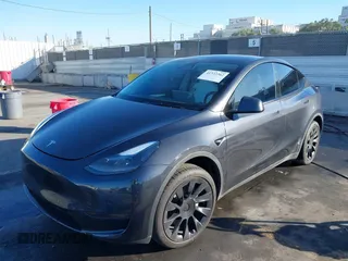 2024 Tesla Model Y с VIN 7SAYGDED7RF056018, выставлен на аукционе IAAI как лот 41322262 с пробегом 3 619 миль миль и . История ставок и продаж доступна на DreamBid. Изображение 2.