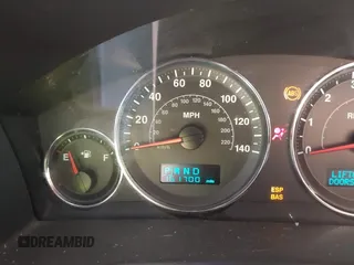 2007 Jeep Commander Sport с VIN 1J8HG48K87C699634, выставлен на аукционе IAAI как лот 42710225 с пробегом 161 700 миль миль и . История ставок и продаж доступна на DreamBid. Изображение 16.