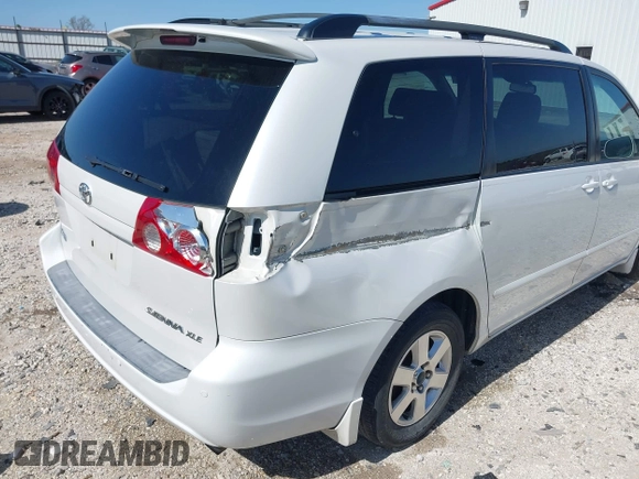 2006 Toyota Sienna XLE with VIN 5TDZA22C06S576958, listed as a IAAI auction lot 41978892 with 257,598 mi miles. Bid and sale history available at carsss.com. Image 6.