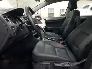 2016 Volkswagen Golf TSI S z VIN 3VW217AU9GM030165, wystawiony jako Copart lot #45112605 z przebiegiem 44 422 mil mil oraz Szkoda całkowita • Salvage title. Historia ofert i sprzedaży dostępna na DreamBid. Obrazek 7.