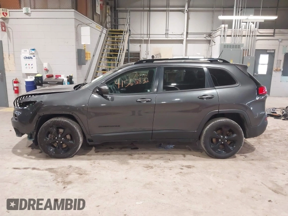 2016 Jeep Cherokee Latitude with VIN 1C4PJLCSXGW137190, listed as a IAAI auction lot 41563823 with 159,586 mi miles. Bid and sale history available at carsss.com. Image 15.