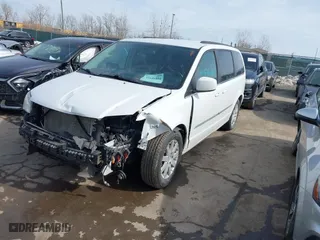 2015 Chrysler Town & Country Touring with VIN 2C4RC1BG8FR661370, listed as a IAAI auction lot 41646484 with 130,110 mi miles. Bid and sale history available at carsss.com. Image 18.
