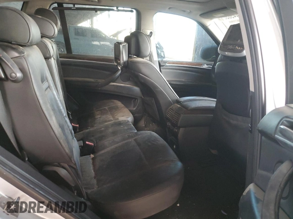 2011 BMW X5 35i with VIN 5UXZV4C5XBLL58438, listed as a Copart auction lot 44363815 with 168,546 mi miles and Clean Title. Bid and sale history available at carsss.com. Image 11.