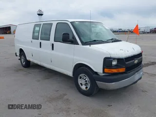 2011 Chevrolet Express Cargo z VIN 1GCWGGBA3B1140951, wystawiony jako IAAI lot #42093707 z przebiegiem 343 603 mil mil oraz . Historia ofert i sprzedaży dostępna na DreamBid. Obrazek 1.