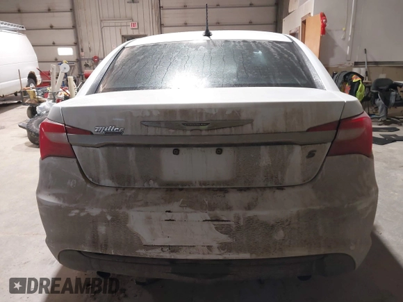 2012 Chrysler 200 S with VIN 1C3CCBHG1CN162040, listed as a IAAI auction lot 41265506 with 161,807 mi miles. Bid and sale history available at carsss.com. Image 16.