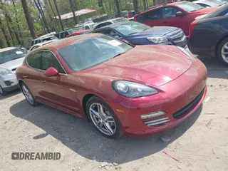 2012 Porsche Panamera S с VIN WP0AB2A75CL062146, выставлен на аукционе IAAI как лот 41957964 с пробегом 106 640 миль миль и . История ставок и продаж доступна на DreamBid. Изображение 1.