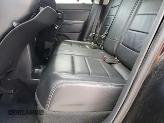 2014 Jeep Patriot Latitude z VIN 1C4NJPFA8ED679463, wystawiony jako Copart lot #57115775 z przebiegiem 183 218 mil mil oraz Szkoda całkowita • Salvage title. Historia ofert i sprzedaży dostępna na DreamBid. Obrazek 11.