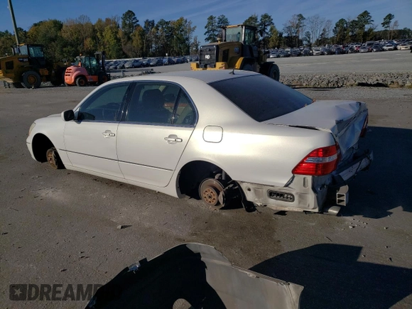 2004 Lexus LS 430 with VIN JTHBN36F340156349, listed as a Copart auction lot 80423334 with 206,519 mi miles and Salvage Title. Bid and sale history available at carsss.com. Image 2.