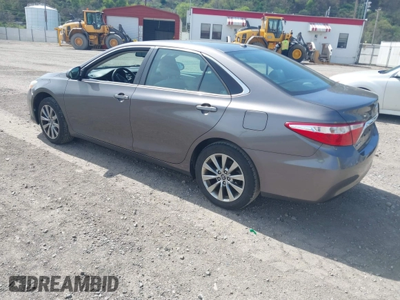 2015 Toyota Camry XLE with VIN 4T4BF1FK2FR495004, listed as a IAAI auction lot 42083465 with 114,941 mi miles and . Bid and sale history available at DreamBid. Image 3.