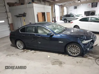 2011 BMW 5 Series 535i z VIN WBAFR7C55BC606991, wystawiony jako IAAI lot #42249804 z przebiegiem 47 417 mil mil oraz . Historia ofert i sprzedaży dostępna na DreamBid. Obrazek 13.