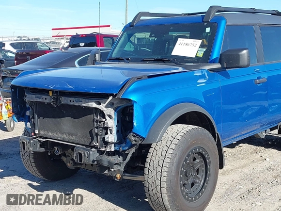 2022 Ford Bronco with VIN 1FMDE5BH5NLB34622, listed as a IAAI auction lot 41186752 with 29,616 mi miles. Bid and sale history available at carsss.com. Image 6.
