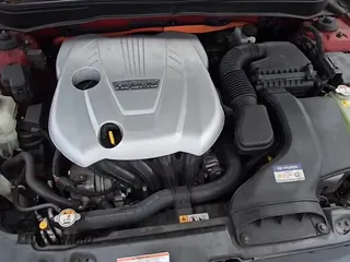 2013 Hyundai Sonata Limited z VIN KMHEC4A44DA067802, wystawiony jako Copart lot #81100665 z przebiegiem 104 228 mil mil oraz Czysty tytuł • Clean title. Historia ofert i sprzedaży dostępna na DreamBid. Obrazek 14.