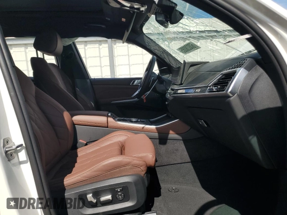 2024 BMW X5 xDrive40i with VIN 5UX23EU0XR9V36288, listed as a Copart auction lot 60028085 with Not provided miles and Salvage title. Bid and sale history available at DreamBid. Image 7.
