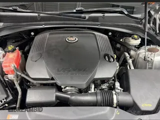 2014 Cadillac CTS Luxury AWD z VIN 1G6AX5S34E0124190, wystawiony jako Copart lot #57848785 z przebiegiem 63 259 mil mil oraz Czysty tytuł • Clean title. Historia ofert i sprzedaży dostępna na DreamBid. Obrazek 7.