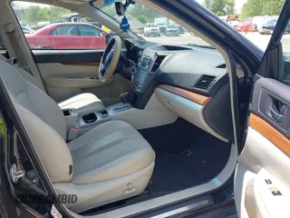 2014 Subaru Outback Limited z VIN 4S4BRCLC2E3322145, wystawiony jako IAAI lot #42654875 z przebiegiem 151 393 mil mil oraz . Historia ofert i sprzedaży dostępna na DreamBid. Obrazek 5.