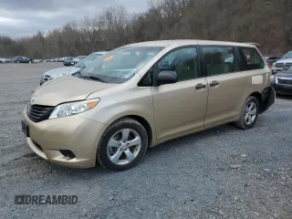 2012 Toyota Sienna with VIN 5TDZK3DC1CS260416, listed as a Copart auction lot 52860155 with 140,714 mi miles and Salvage Title. Bid and sale history available at carsss.com. Image 1.