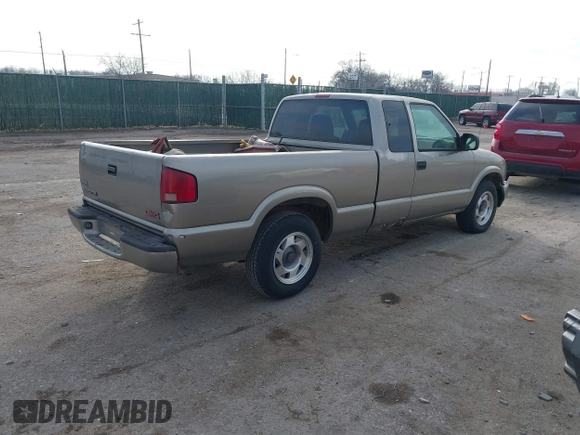 2000 GMC Sonoma SLS z VIN 1GTCS19W2Y8240247, wystawiony jako IAAI lot #41532854 z przebiegiem 196 067 mil mil oraz . Historia ofert i sprzedaży dostępna na DreamBid. Obrazek 4.