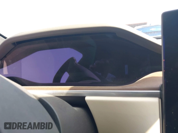 2022 Tesla Model S z VIN 5YJSA1E56NF490064, wystawiony jako IAAI lot #41858477 z przebiegiem Nie podano mil oraz . Historia ofert i sprzedaży dostępna na DreamBid. Obrazek 7.
