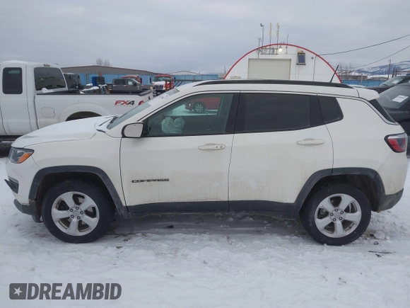 2018 Jeep Compass Latitude with VIN 3C4NJDBB8JT256755, listed as a IAAI auction lot 41523061 with 50,675 mi miles. Bid and sale history available at carsss.com. Image 15.