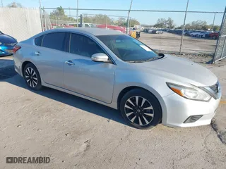 2018 Nissan Altima 2.5 SL with VIN 1N4AL3AP5JC171504, listed as a IAAI auction lot 41631839 with 70,638 mi miles. Bid and sale history available at carsss.com. Image 1.