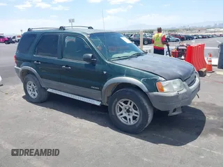 2002 Ford Escape XLT Choice with VIN 1FMYU04182KC76391, listed as a IAAI auction lot 42662256 with 121,578 mi miles and . Bid and sale history available at DreamBid. Image 1.