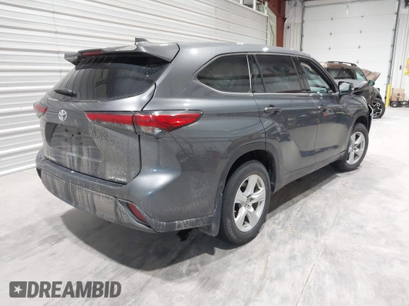 2020 Toyota Highlander LE with VIN 5TDBZRBH3LS038023, listed as a IAAI auction lot 41832407 with 48,213 mi miles and . Bid and sale history available at DreamBid. Image 4.