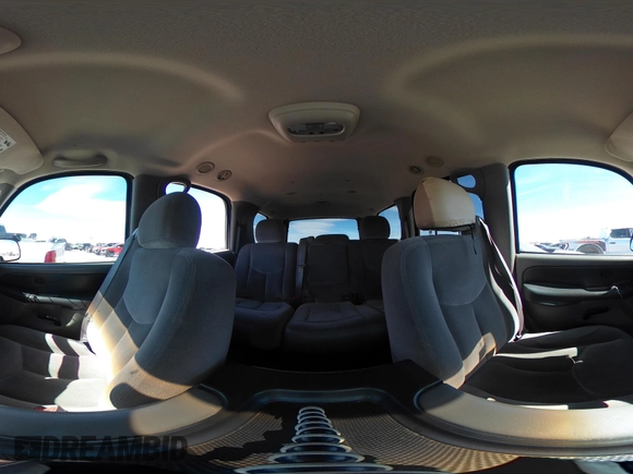 2003 GMC Yukon SLT with VIN 1GKEC13V33R298333, listed as a IAAI auction lot 41582447 with 166,047 mi miles. Bid and sale history available at carsss.com. Image 18.