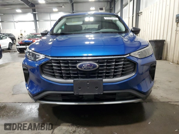 2023 Ford Escape Active with VIN 1FMCU9GN8PUA18199, listed as a Copart auction lot 51225915 with 11,670 mi miles and Salvage Title. Bid and sale history available at carsss.com. Image 5.
