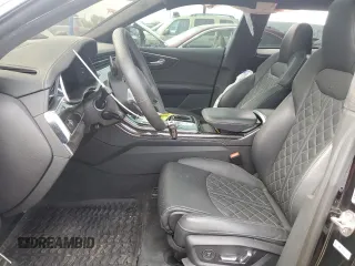 2023 Audi SQ8 Premium Plus z VIN WA1AWBF15PD043423, wystawiony jako Copart lot #53562584 z przebiegiem 17 521 mil mil oraz Czysty tytuł • Clean title. Historia ofert i sprzedaży dostępna na DreamBid. Obrazek 7.
