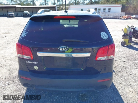 2012 Kia Sorento EX with VIN 5XYKU4A61CG268223, listed as a IAAI auction lot 41673138 with 174,745 mi miles. Bid and sale history available at carsss.com. Image 16.